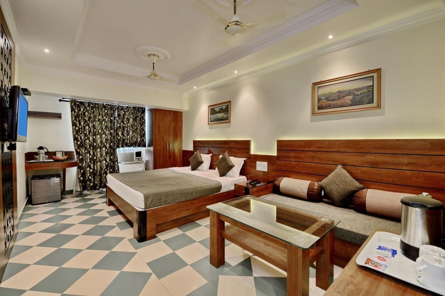 Hotel Pushpak Bhubaneswar Eksteriør billede