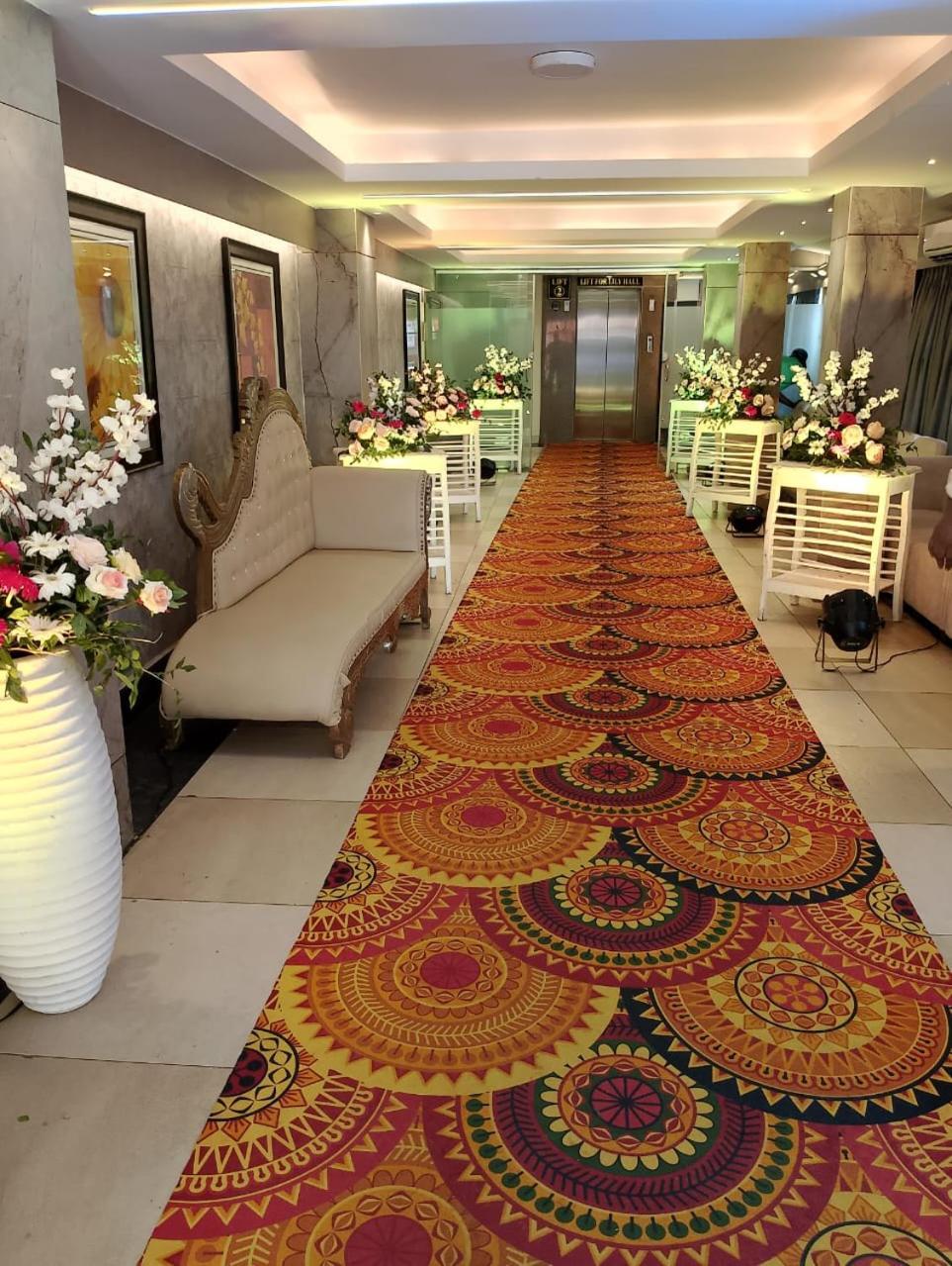 Hotel Pushpak Bhubaneswar Eksteriør billede