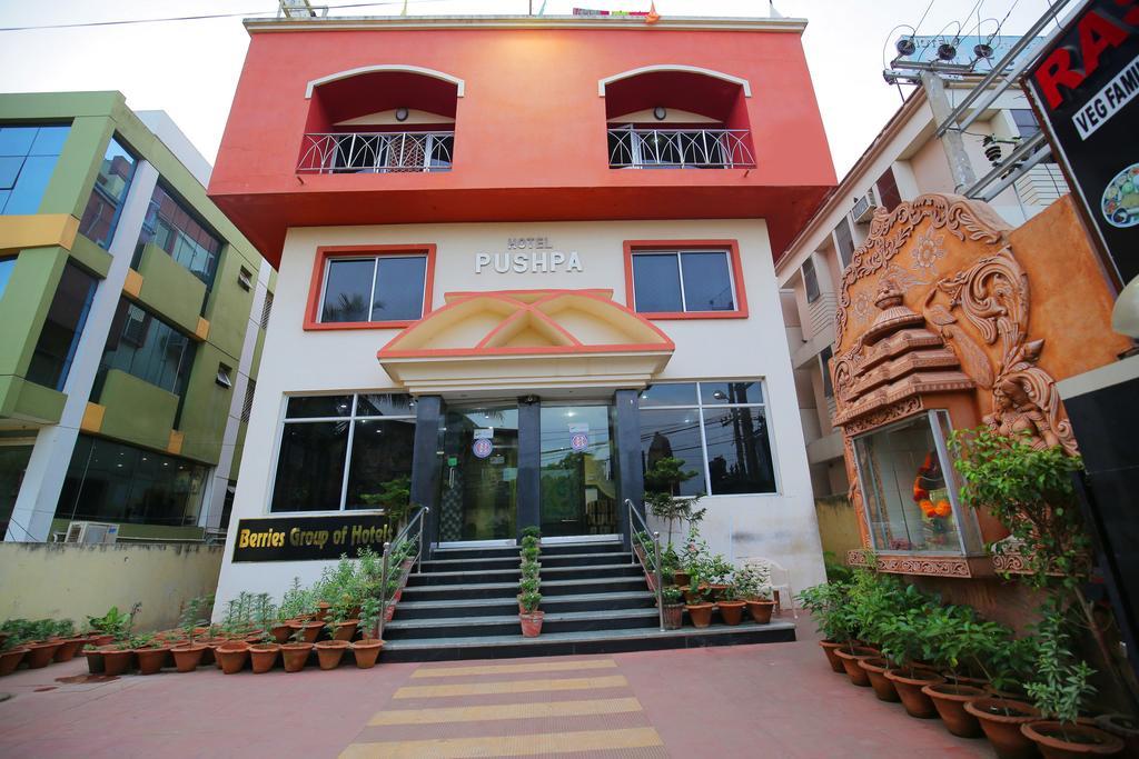 Hotel Pushpak Bhubaneswar Eksteriør billede
