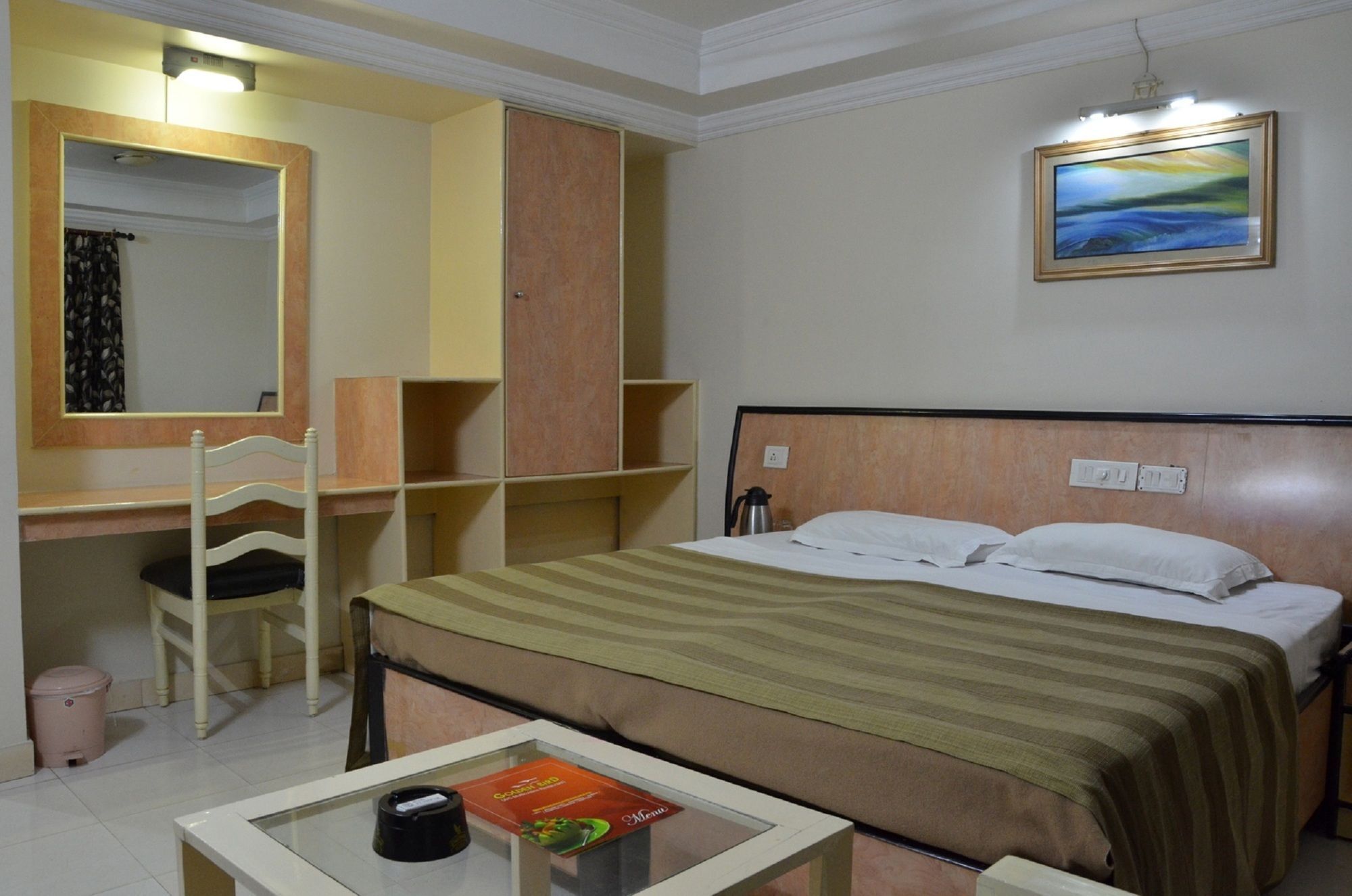 Hotel Pushpak Bhubaneswar Eksteriør billede